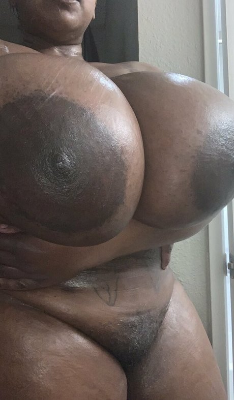 poetrystudios2020 erotic model photo