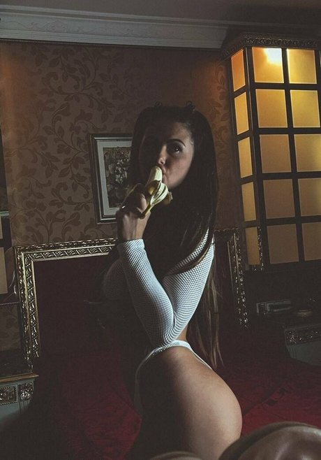 Eli Olive xxx model img