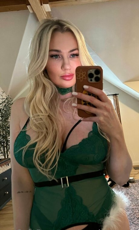 veryhotvocab porn model images