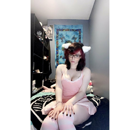 alienonearth pornstar gallery