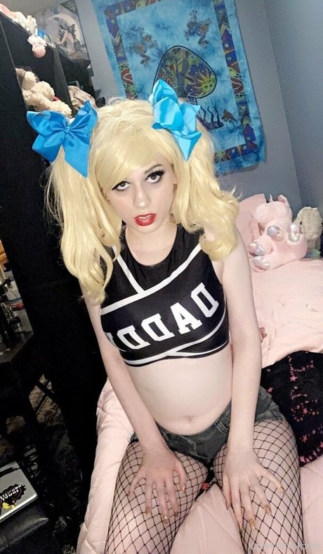 alienonearth nudes star pic