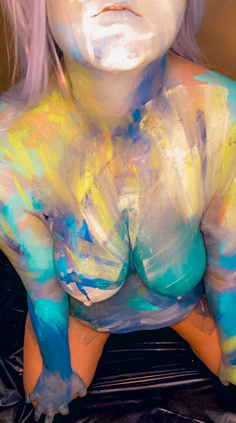 eiramaroonfree adult model gallery