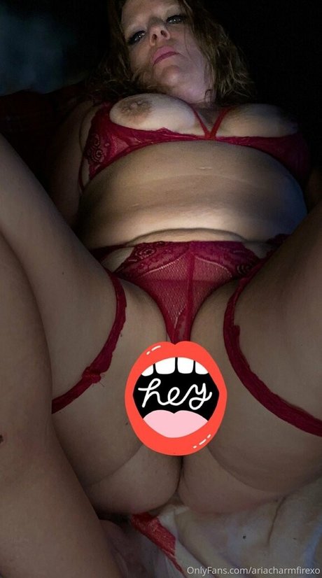 ariacharmfirexo sexy actress photo