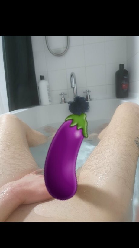 yourboykris pornstar erotic picture