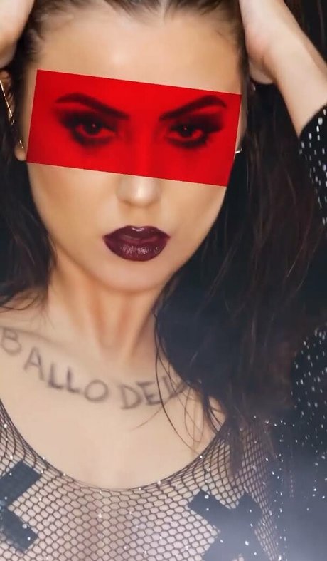 Jana Make hot star pic