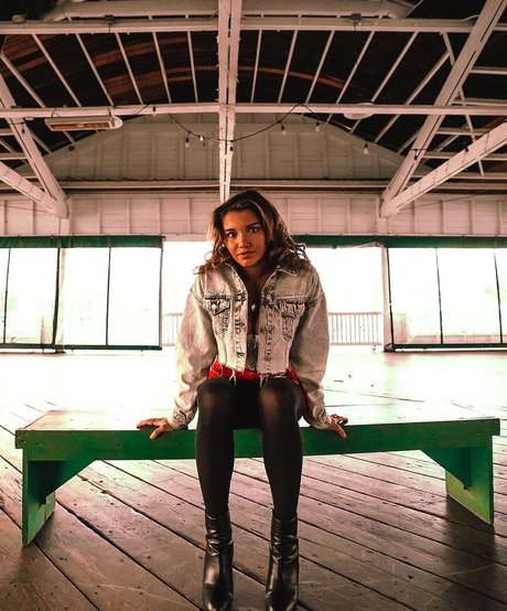 Hannah Malvone pornstar adult photos