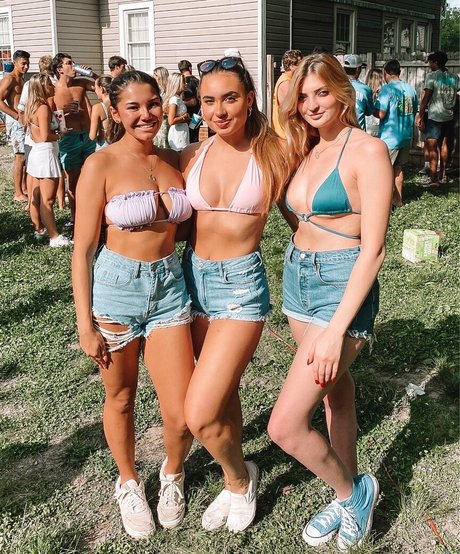 Hannah Malvone star exclusive galleries