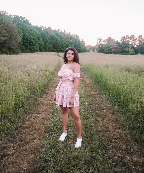 Hannah Malvone model best photos