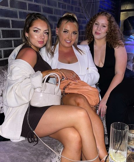 Olivia D porn model archive