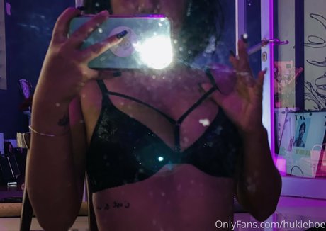 hukiehoe star exclusive pic