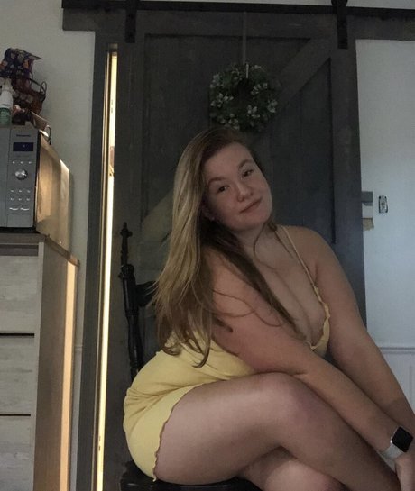 redflannel pretty actress galleries