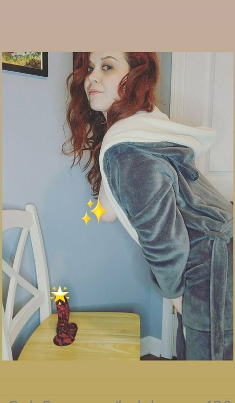 hulahooper420 sex actress archive