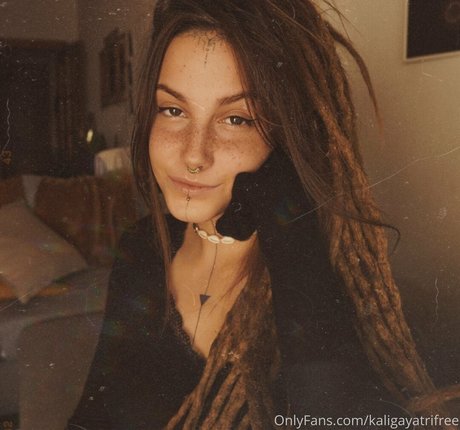 kaligayatrifree naked star photos