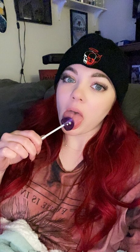 candyredxx nude star images