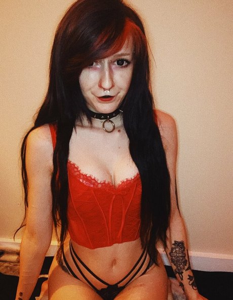 elflovingherself nude pornstar galleries