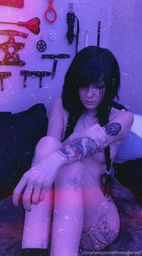 elflovingherself sex pornstar galleries