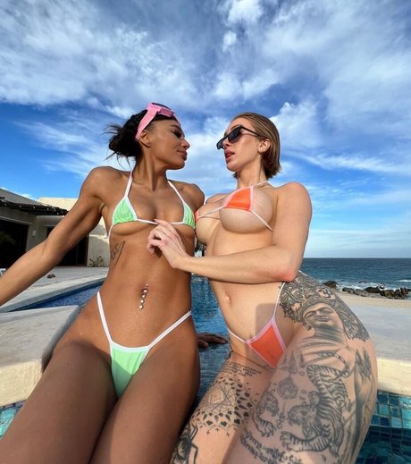 urfavredhead erotic pornstar img