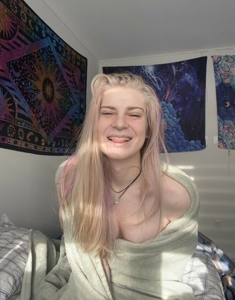 Laced Up Lace porn star pics