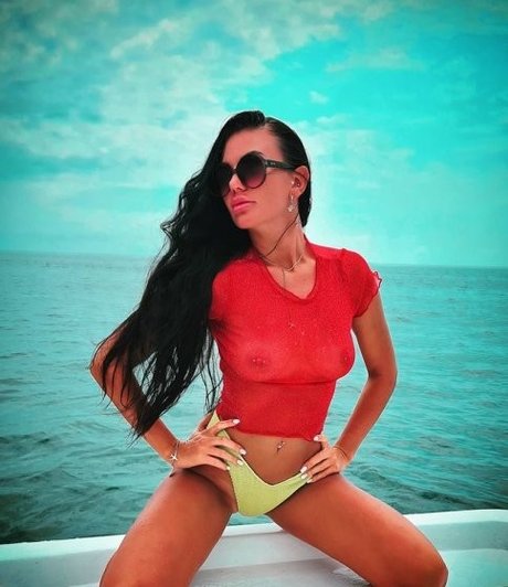 Thibisova model sexy gallery