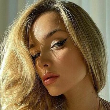 Abby Vouge hot pornstar picture