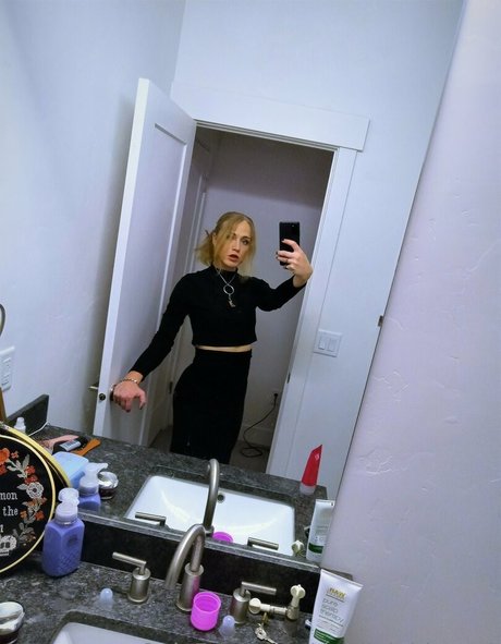 dahliainbloom1 porn actress pictures