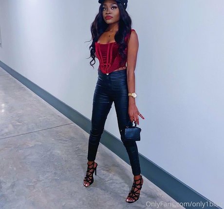 only1blair model naked image