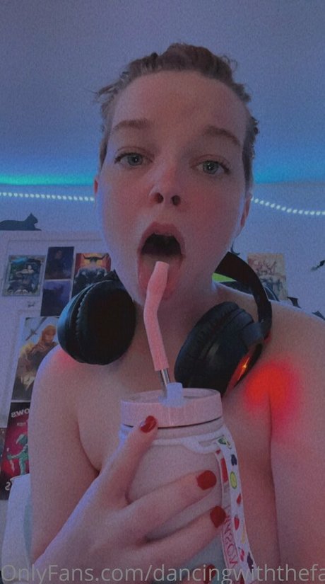 Dancingwiththefae porn model photos