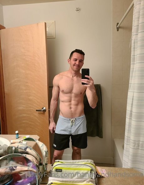 handyandhandsome pretty actress photo