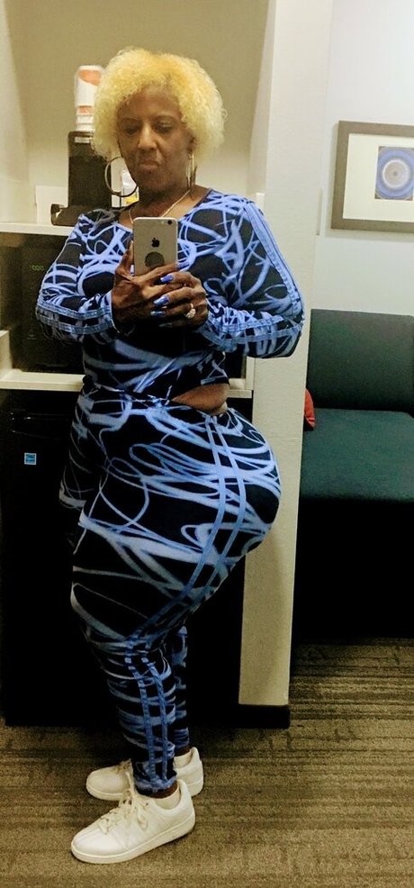 msphat70 model sexy images