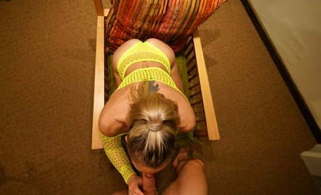 lilystrong erotic pornstar img