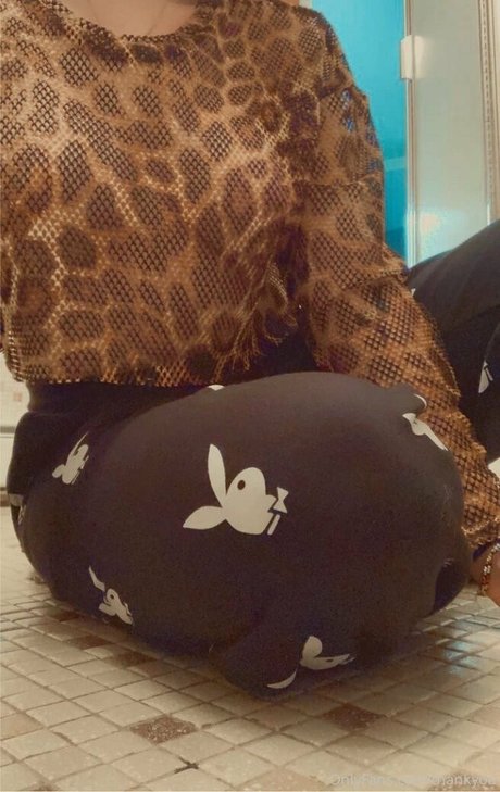 lumiind pornstar hd img