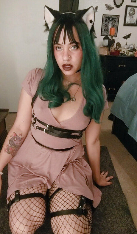 otterbee art actress img