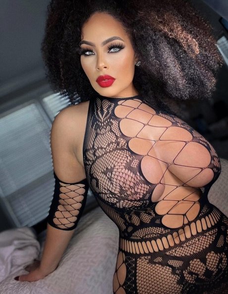 Lovesirensong exclusive star pic