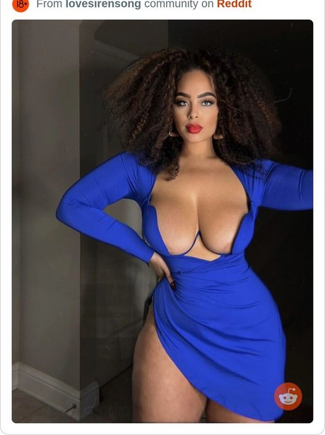 Lovesirensong pornstar naked photo