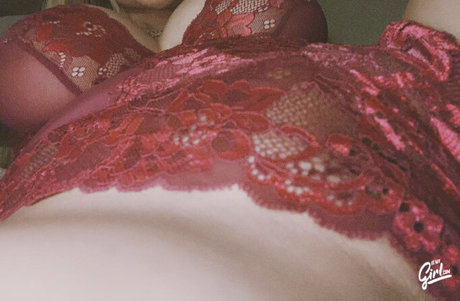 Cassie Vanity nude model picture