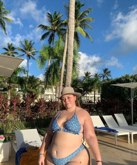 LuciaMaison model art pictures