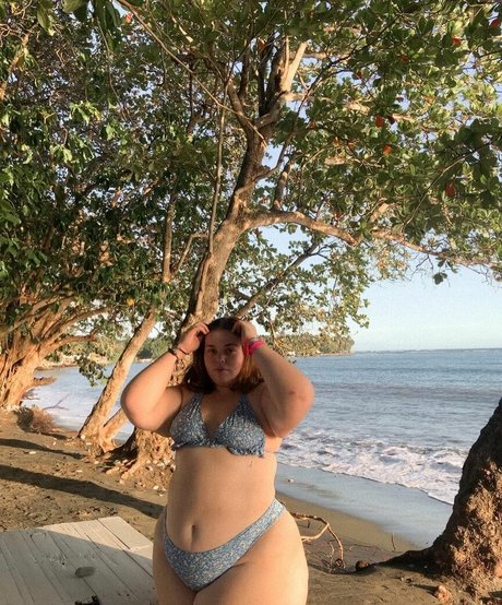 LuciaMaison hot star galleries