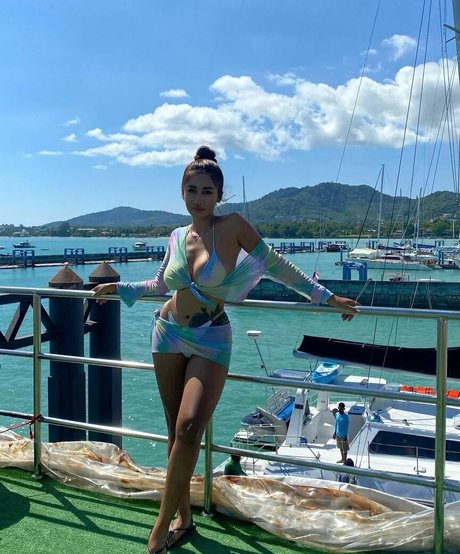 cheetah babe69 free actress photos