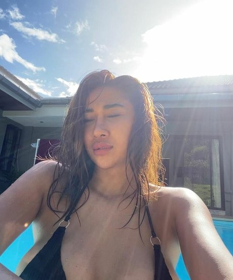 beautiful shemale onlyfans nudes pic