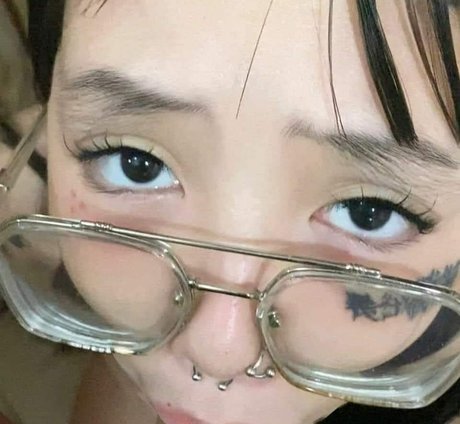 Irenkampong1 sexy star galleries