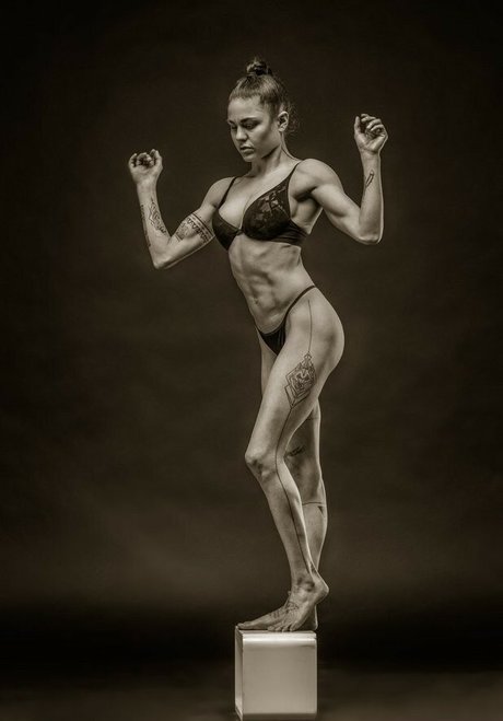 rippedbadass model beautiful gallery