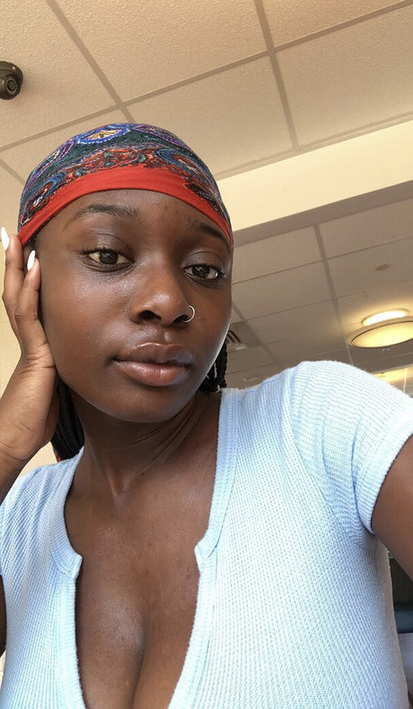 Noelle KaylahRich nude pornstar galleries