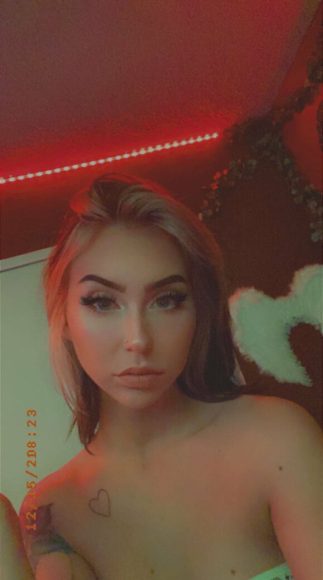 dollyhazed model beautiful photo