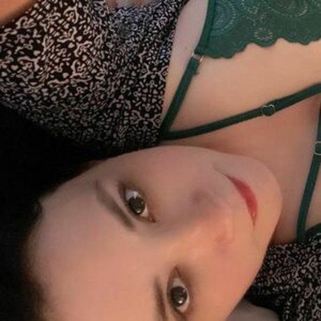 devotedfriend72 pretty actress pic