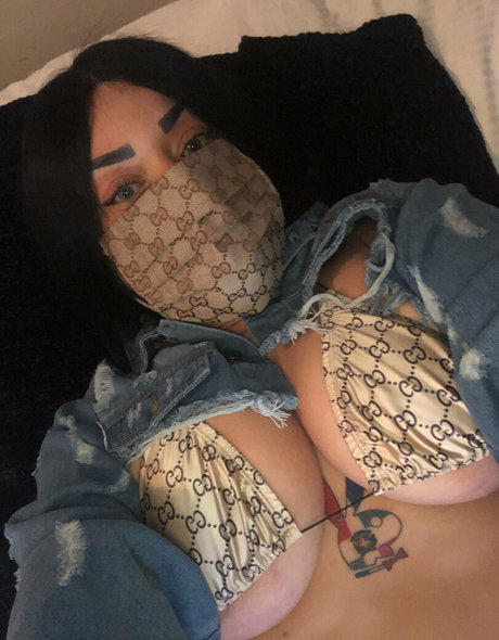 mollywoodz_ adult model img