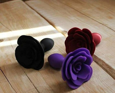 lilstac pornstar naked image