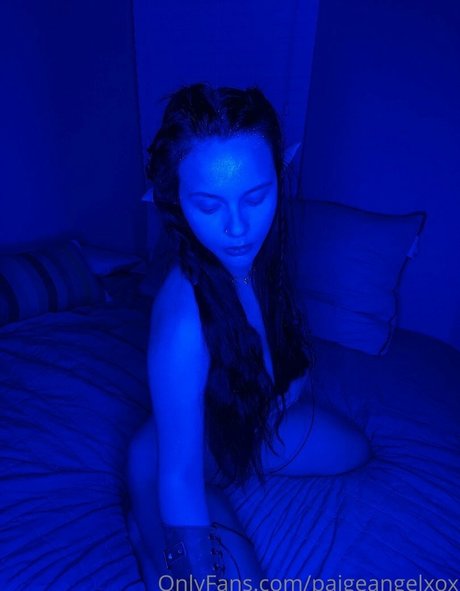 Paigeangelxox pornographic actress img