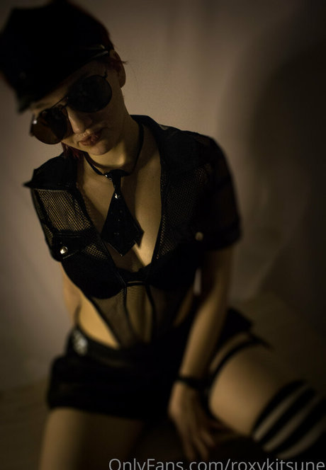 roxykitsune top star picture