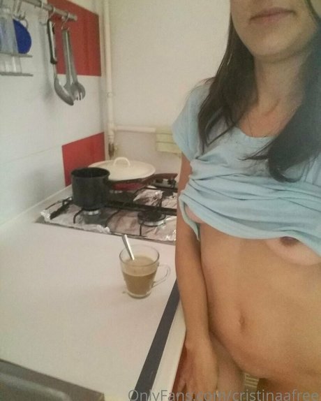 cristinaa01 model free img