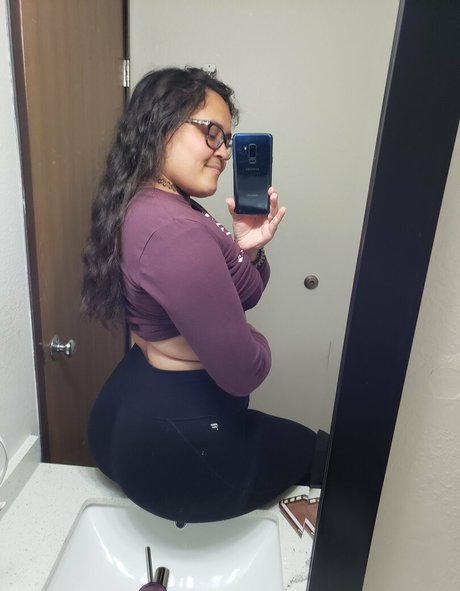 alexa bootythingsfree hot model photo